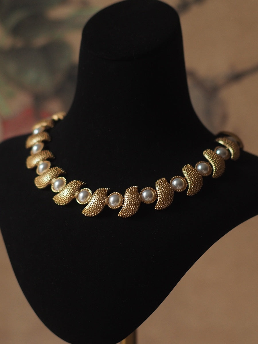 European And American Ancient Vintage Necklace
