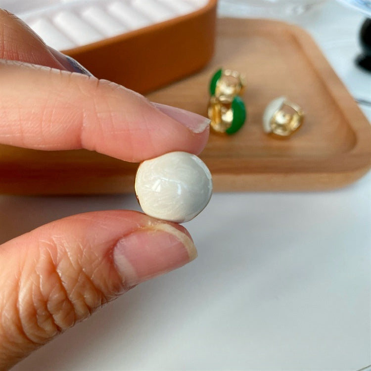 Pendientes de estilo escarchado con Clip para la oreja para mujer, aretes ligeros de lujo, de alta calidad, no se decoloran fácilmente, Jequirity, goteo de aceite Ins