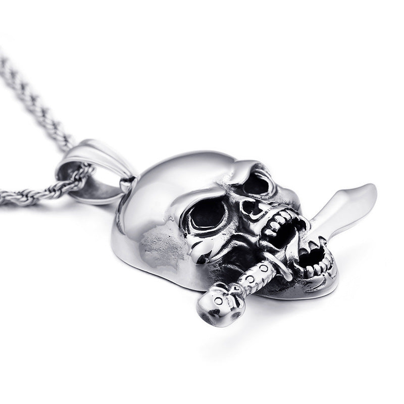 Collier Punk européen et américain pour hommes, pendentif crâne en acier titane exagéré, dominateur