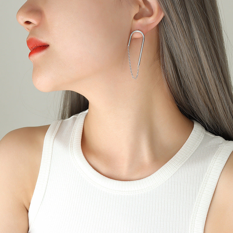 Clous d'oreilles en forme de U avec chaîne de style Ins européen et américain