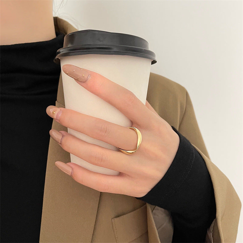 Anillo con diseño de interés especial Cold Wind para mujer