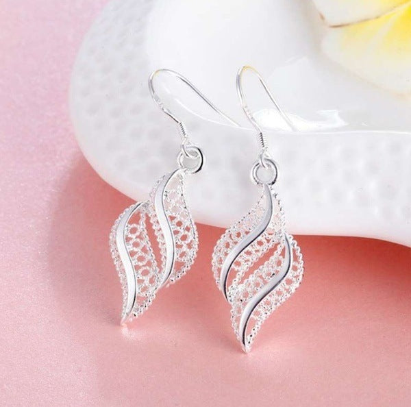 Boucles d'oreilles géométriques creuses et douces pour femmes