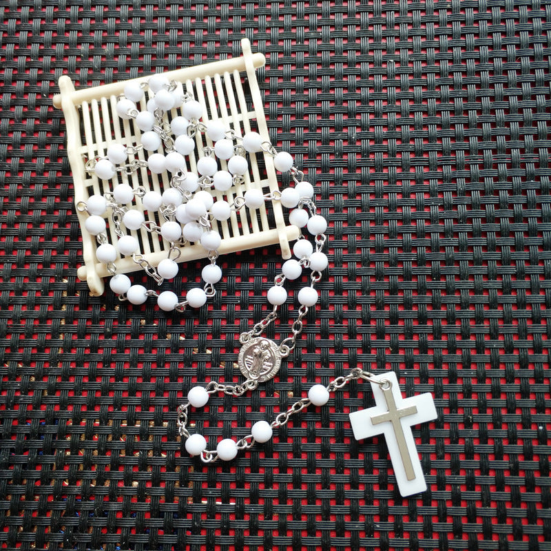 Collier croix de mode en acrylique blanc