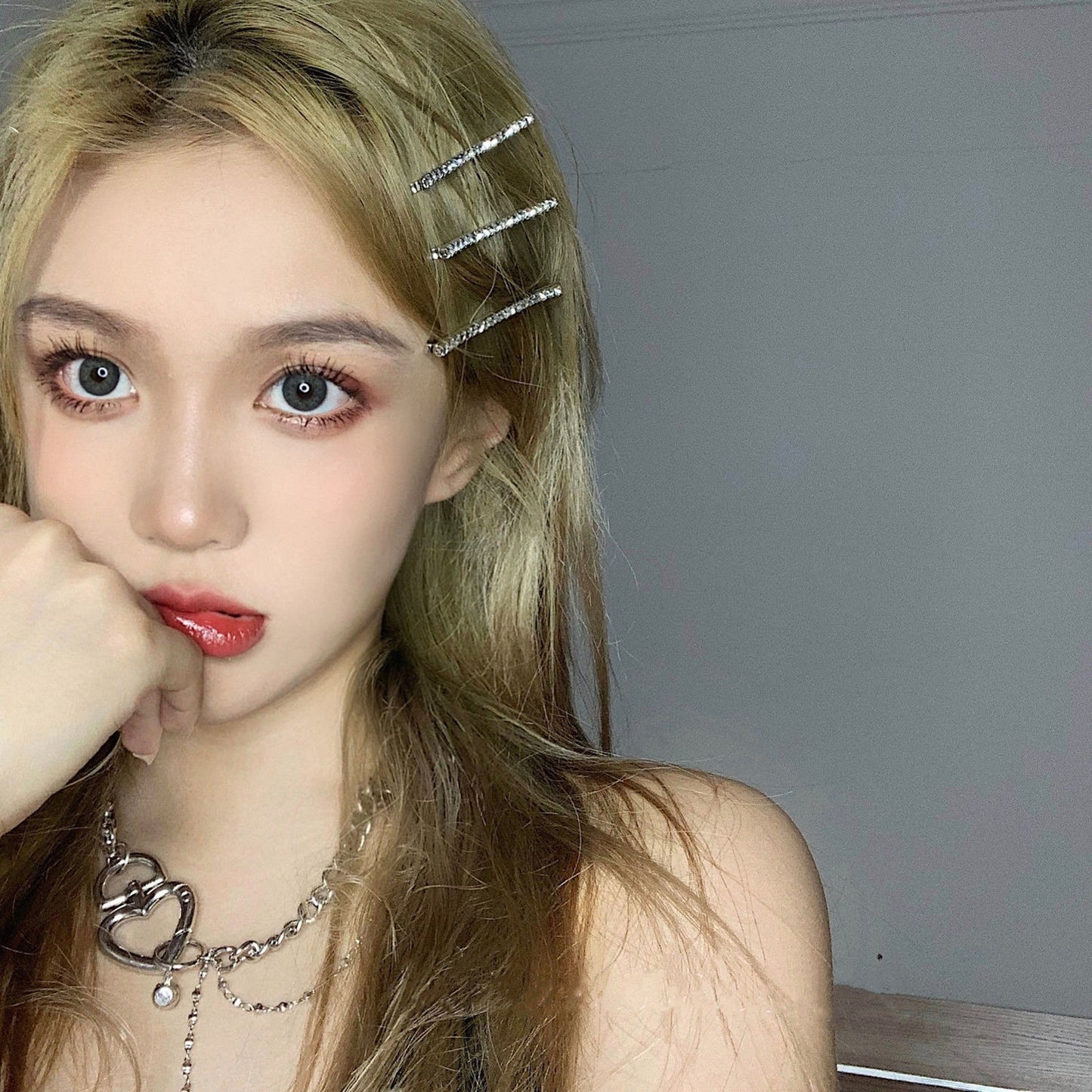 Pince à cheveux en strass en forme de barre