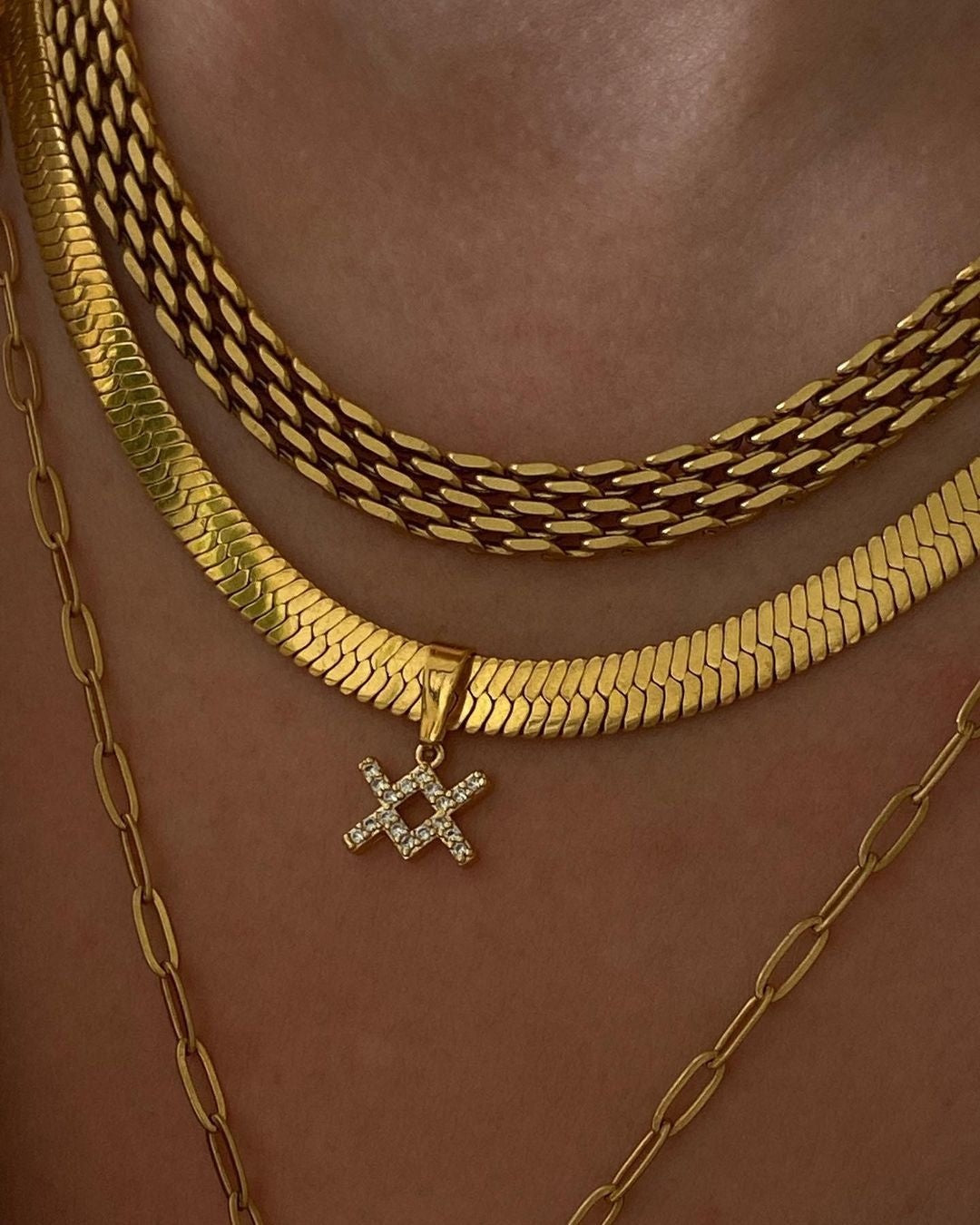 Collier de lame de constellation de diamants en petit groupe