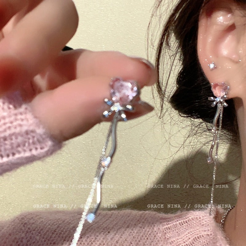 Boucles d'oreilles en argent sterling avec aiguille en zircon long et mignon avec pompon en forme de cœur