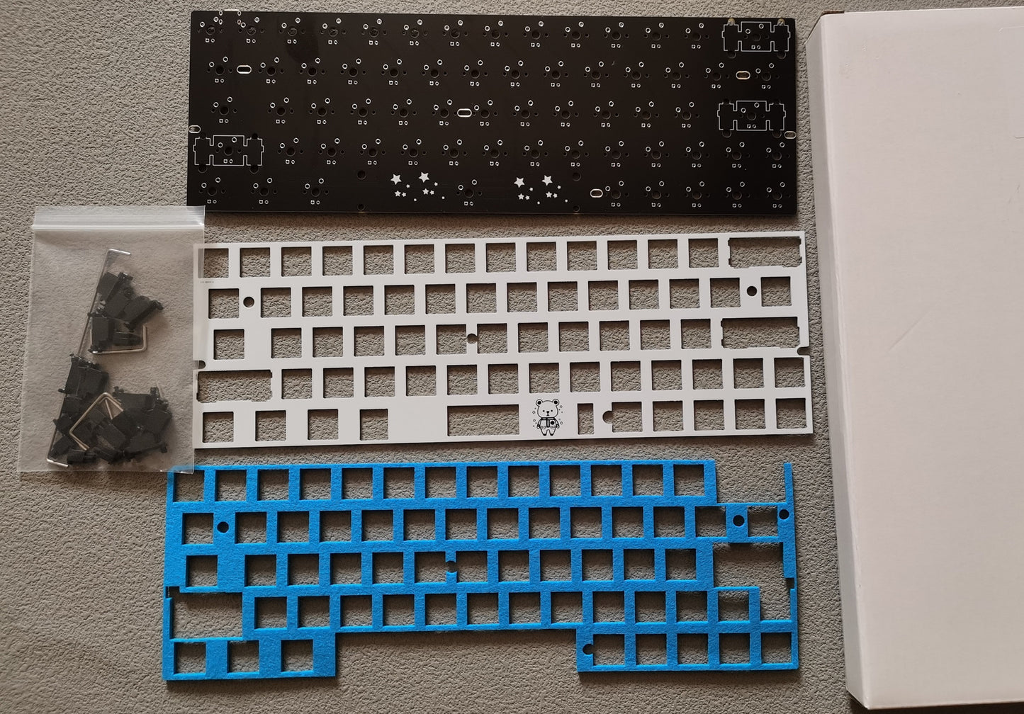 Kit de clavier mécanique personnalisé, plaque de positionnement gauche 64 en Fiber de verre, lumière inférieure RVB
