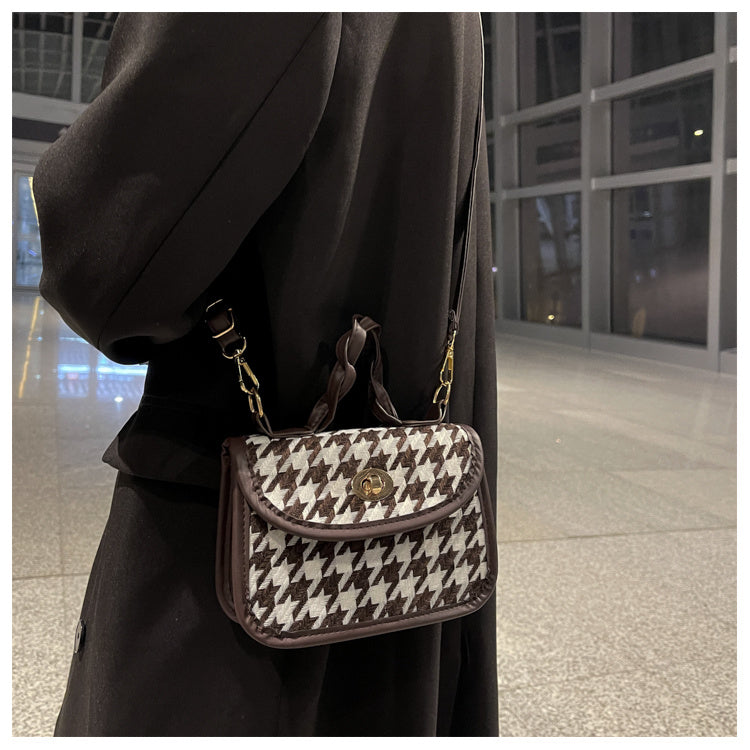 Petit sac à bandoulière en damier tendance