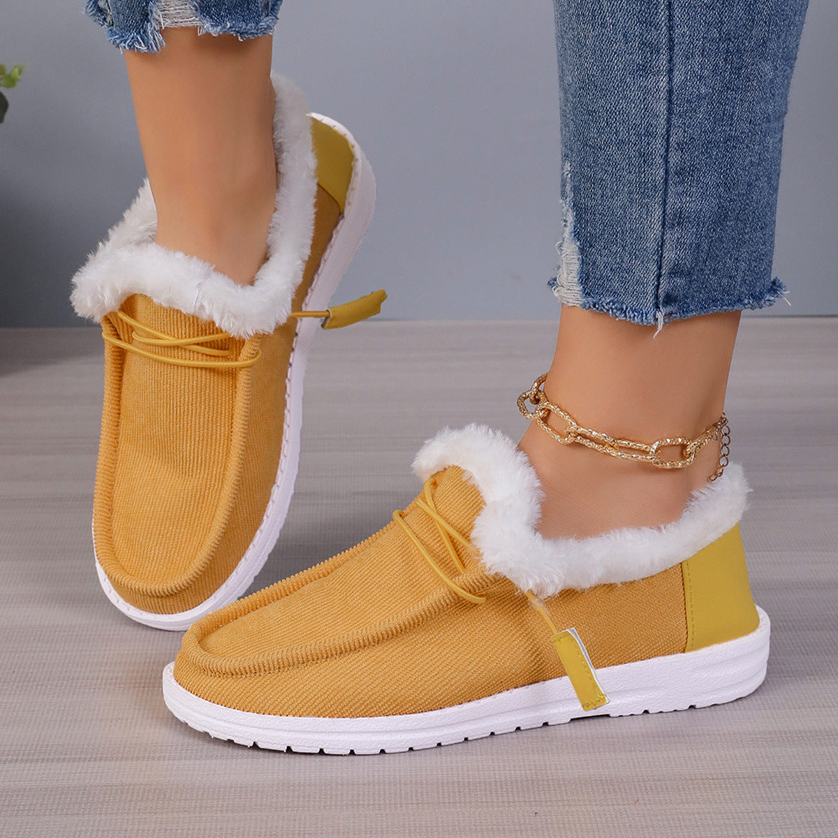 Chaussures chaudes en velours et dentelle à tête ronde pour femmes