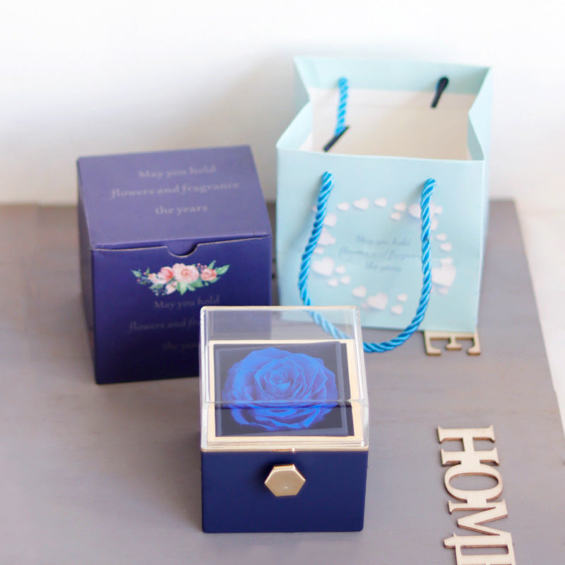 Rotatable Preserved Fresh Flower Necklace And Rose Box Suit