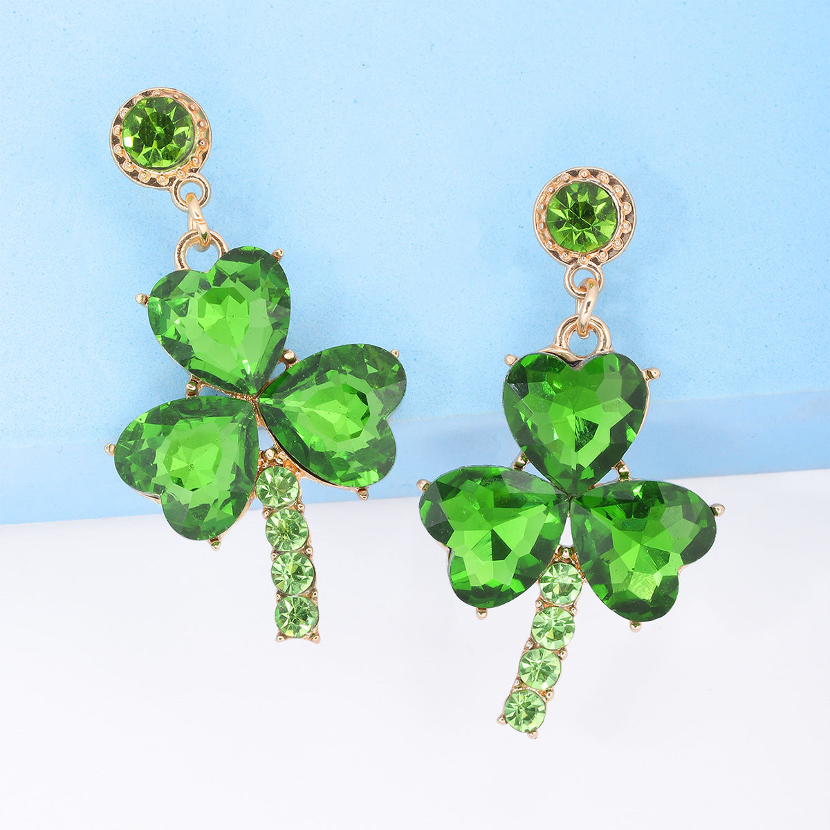 Boucles d'oreilles à tige vertes à la mode pour femmes