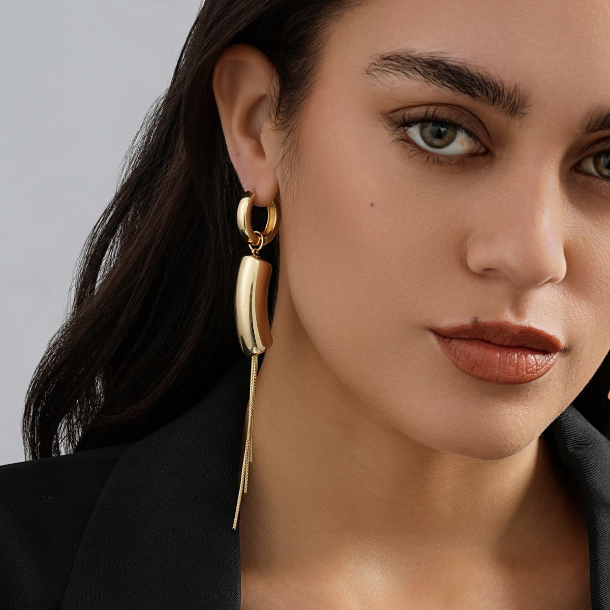 Boucles d'oreilles longues asymétriques créatives pour femmes