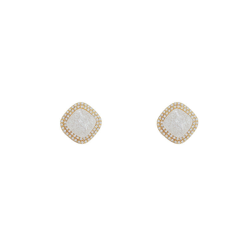 Boucles d'oreilles carrées super féeriques à aiguille en argent sterling avec diamants géométriques