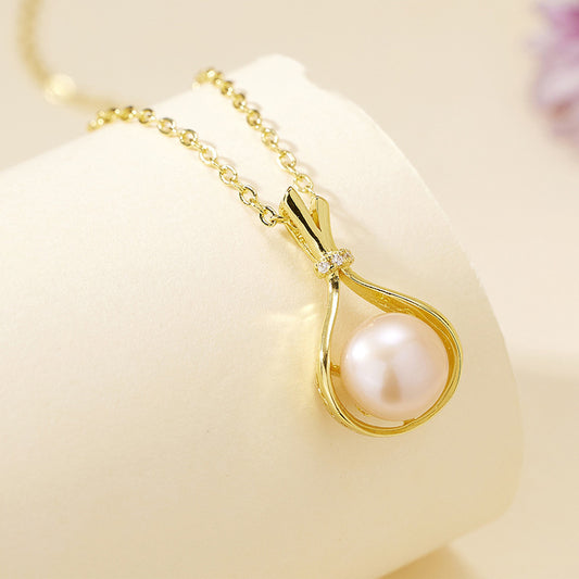 Cadena de clavícula femenina con colgante minoritario de lujo ligero