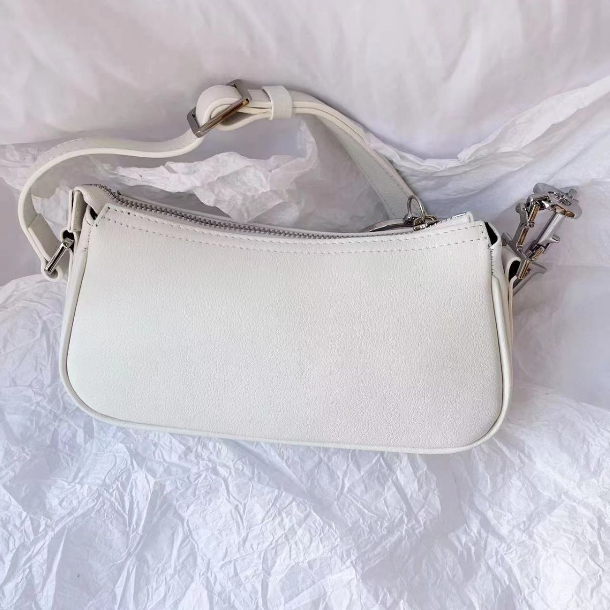 Sac médiéval à une seule épaule en cuir de vache