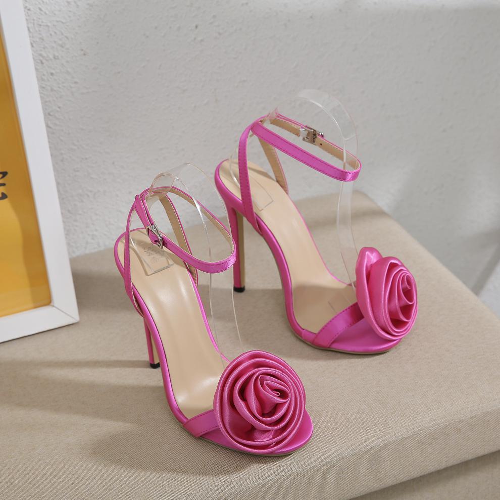 Sandales à talons aiguilles à fleurs minimalistes de la mode européenne et américaine