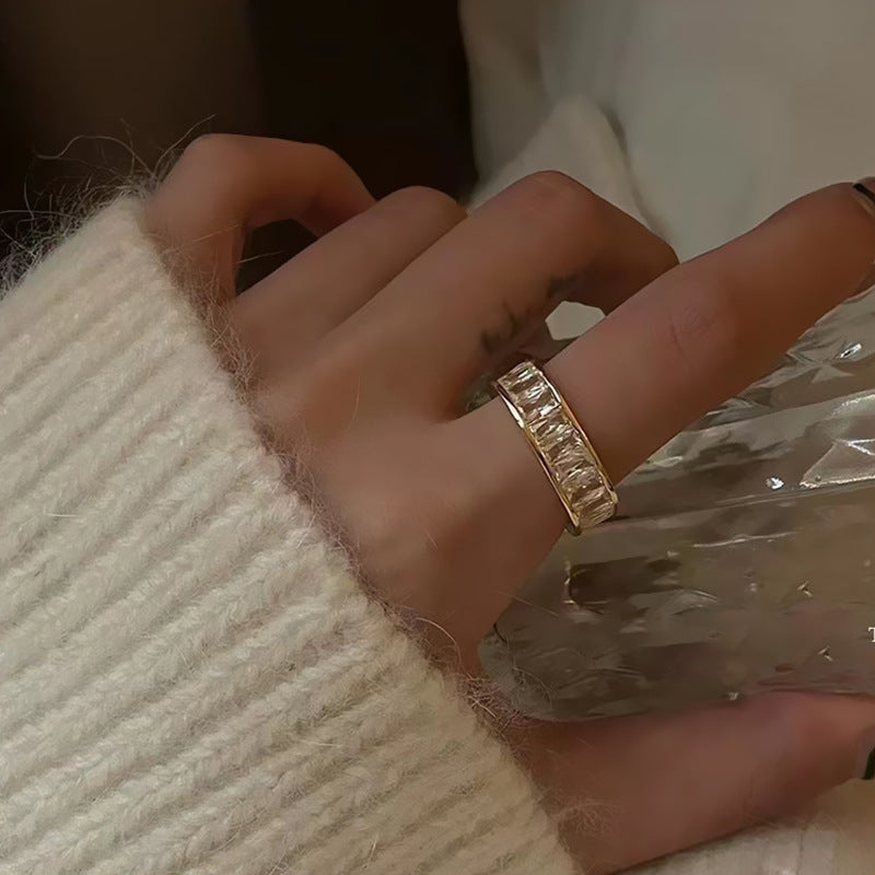 Bague en acier titane strass pour femme