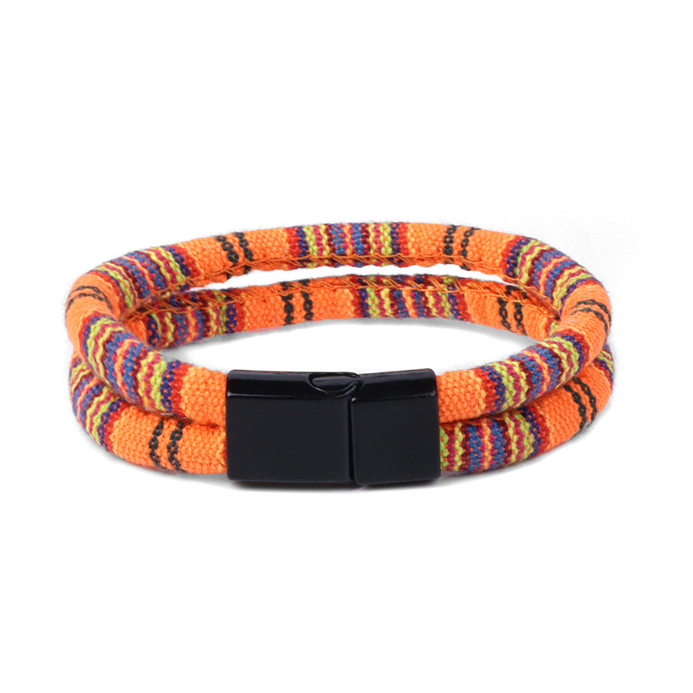 Amantes de la joyería de tela colorida y salvaje