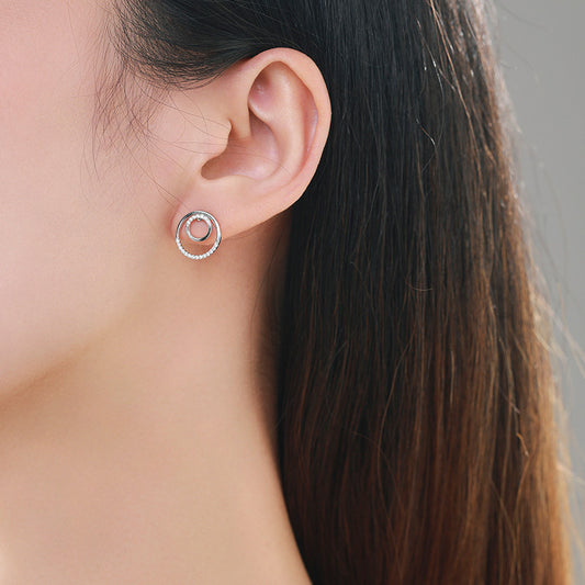 Boucles d'oreilles rondes élégantes en micro strass pour femmes