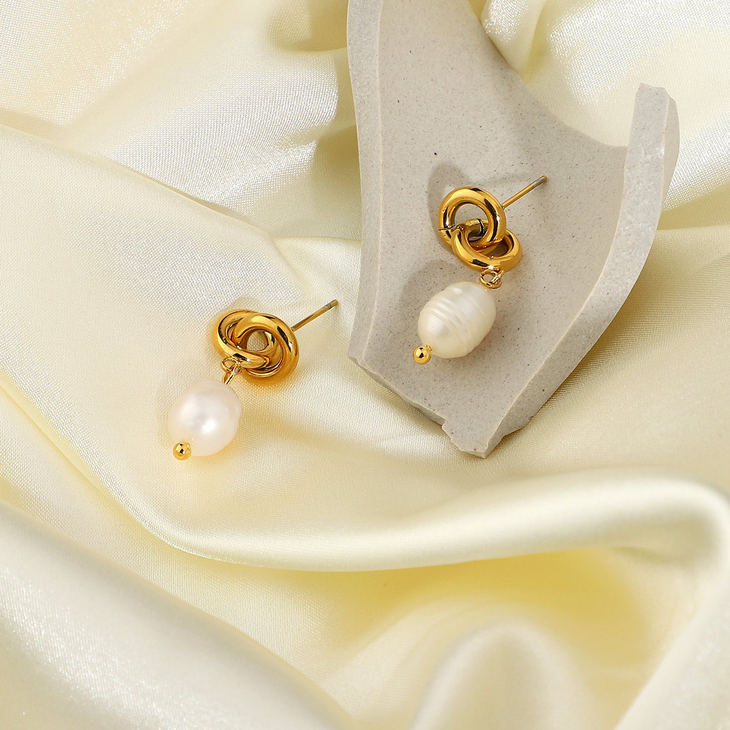 Boucles d'oreilles pendantes en acier inoxydable plaqué or pour femmes