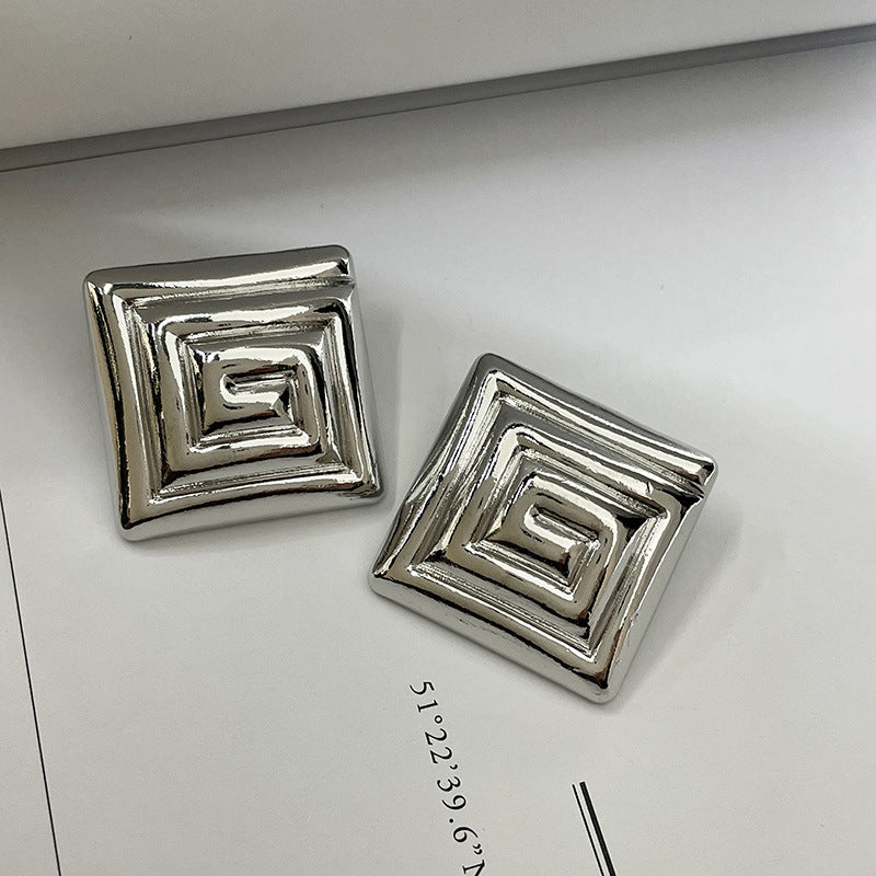 New Mid-ancient Simple Metal Cycloid Square Earrings