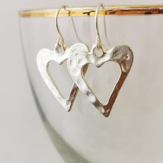 Boucle d'oreille rétro en forme de cœur pour la Saint-Valentin, Station indépendante