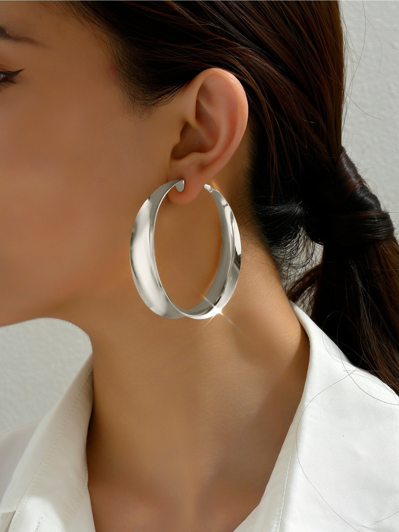 Anneau d'oreille brillant exagéré de personnalité Simple de Style européen et américain