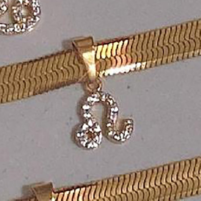 Collier de lame de constellation de diamants en petit groupe