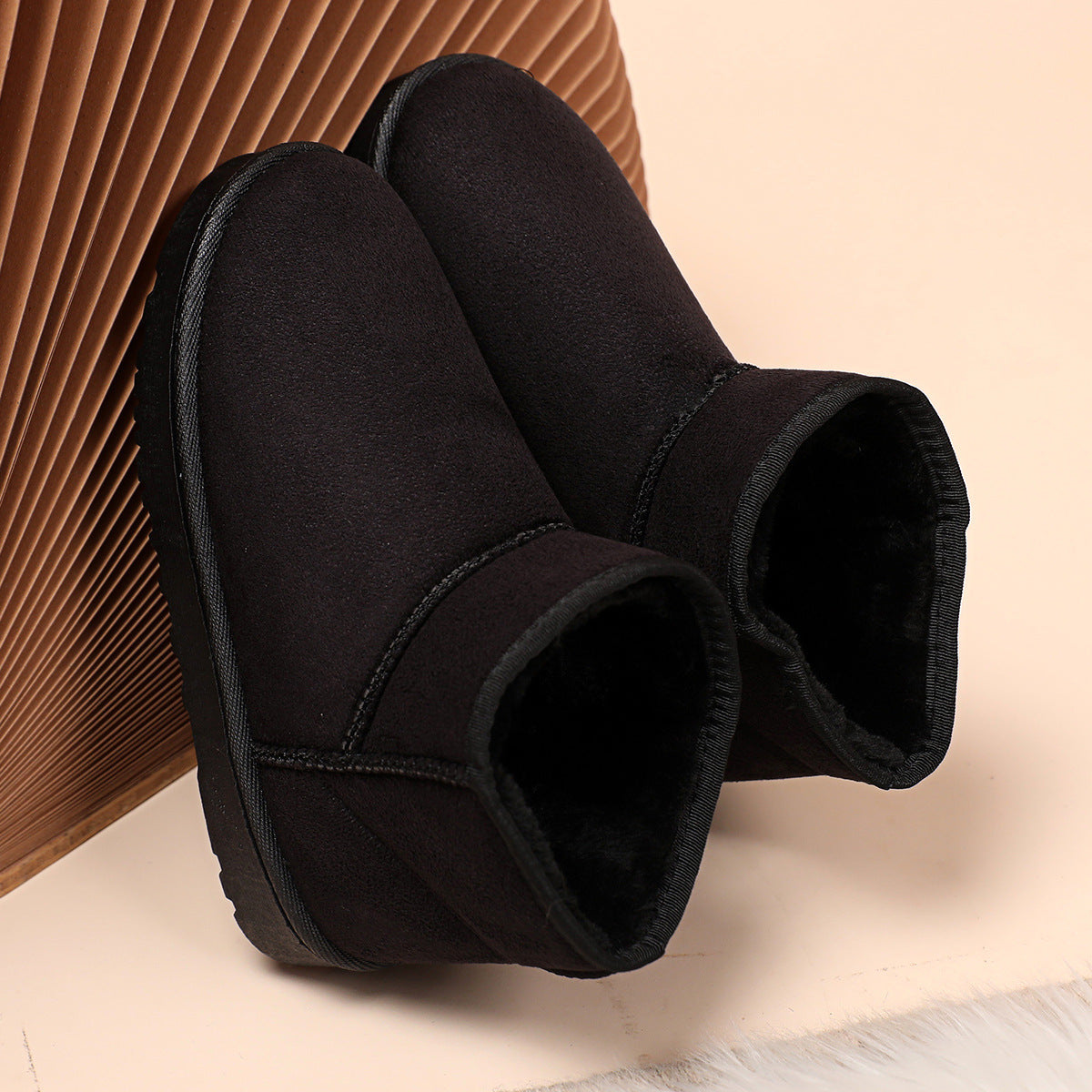 Bottes de neige chaudes en velours de coton pour femmes d'hiver