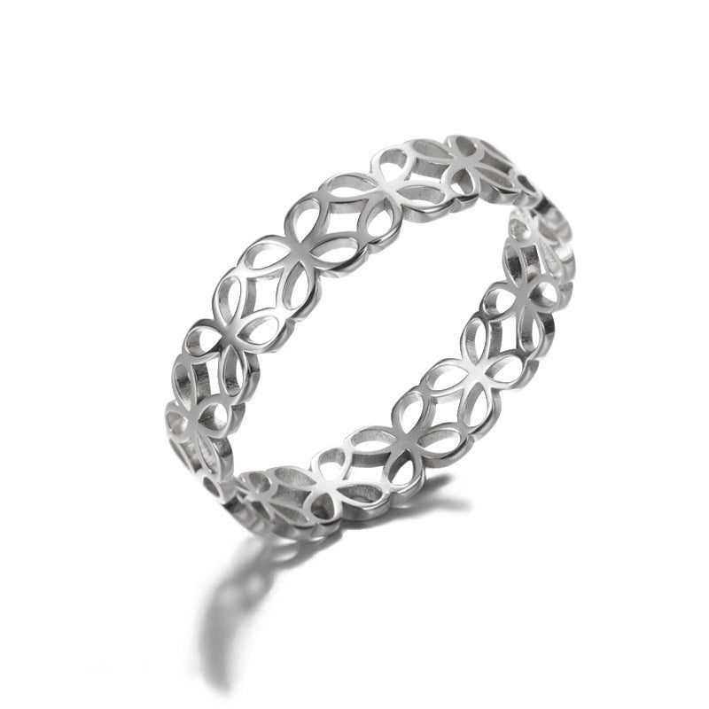 Anillo hueco de acero inoxidable Anillo geométrico en forma de corazón