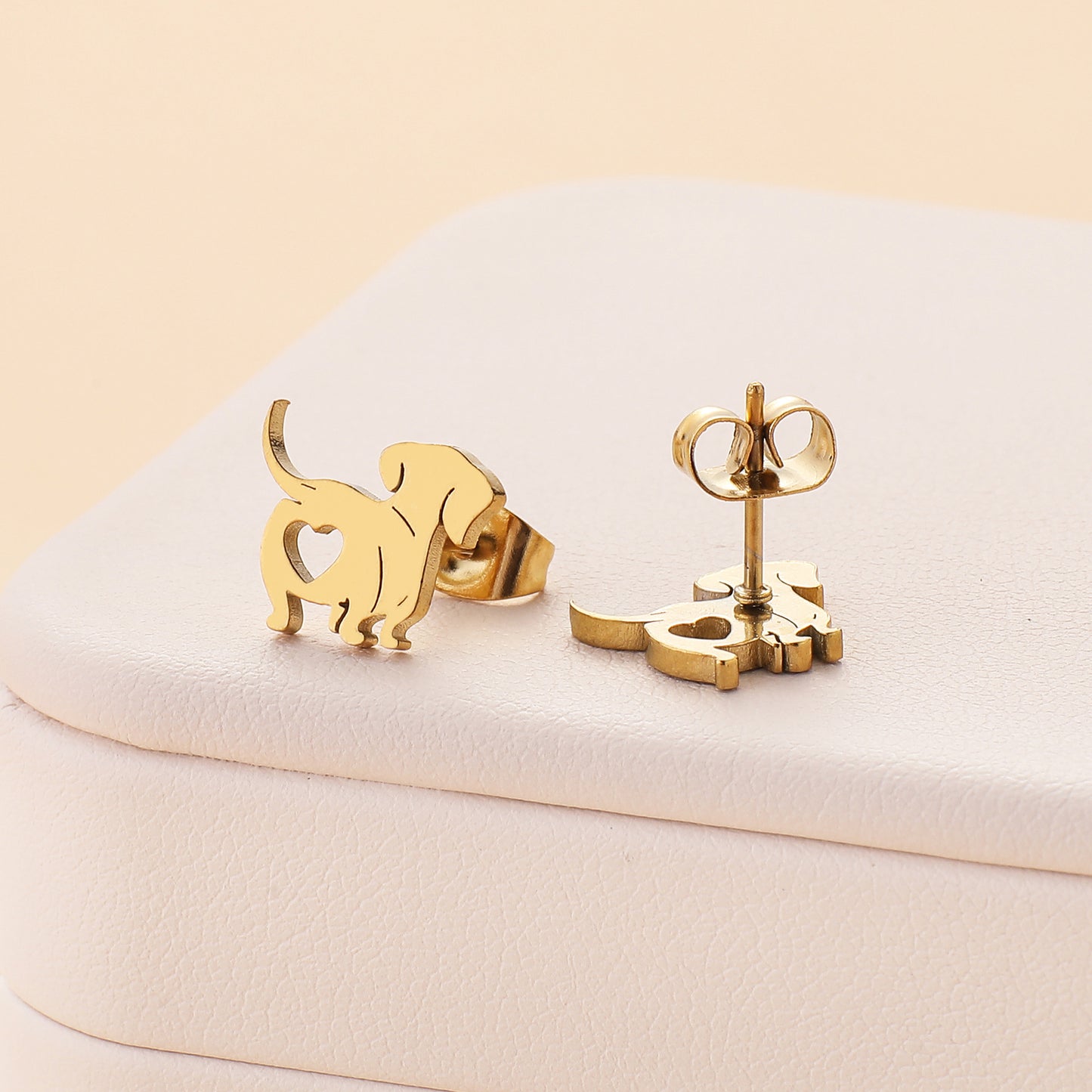 Boucles d'oreilles en forme d'amour pour chien, clous d'oreilles en acier inoxydable, ornement