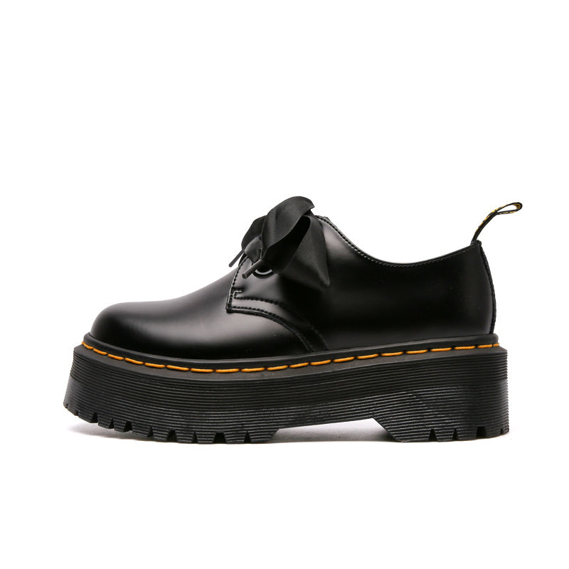 Chaussures en cuir à plateforme et ruban pour femmes