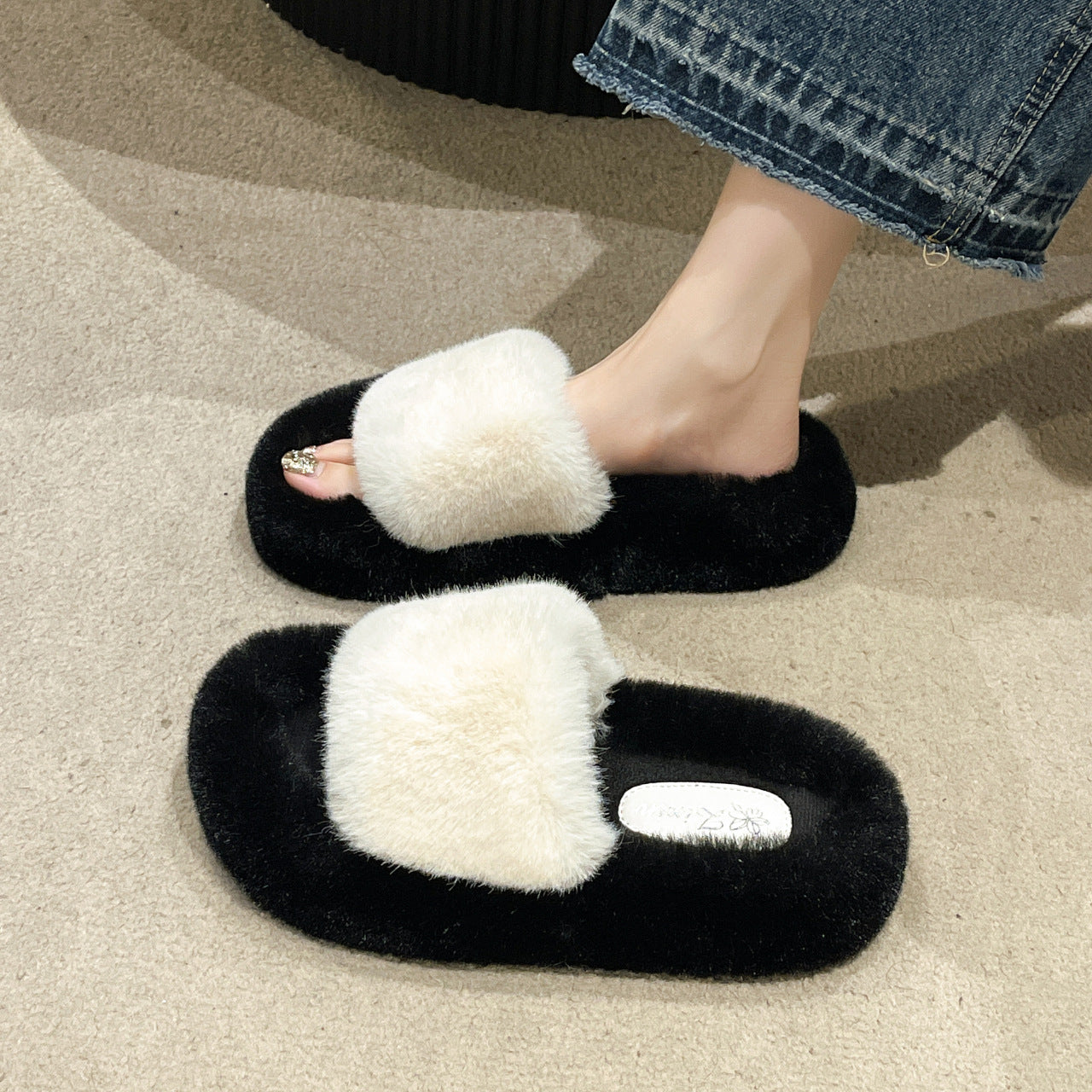 Women's Fashion Simple Home Warm Slugged Bottom Flat Slippers
