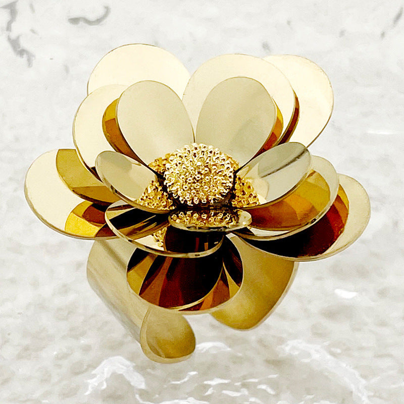 Anneau de fleur de Zircon en cristal blanc de corail en métal d'acier inoxydable