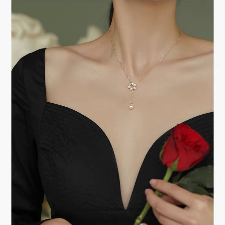 Simple Temperament Entry Lux Natural Pearl Clavicle Necklace For Women