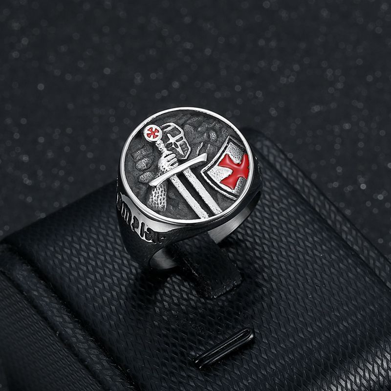 Bague pour hommes en acier titane templier templier samouraï inscription croix époxy rouge