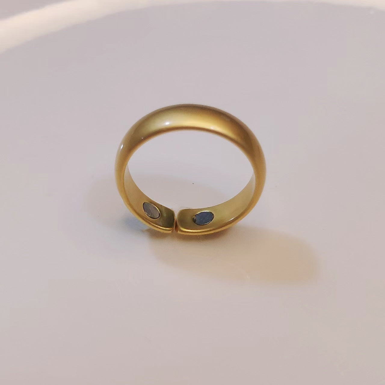 Anillo magnético abierto magnético personalizado de oro rosa galvanizado para hombre