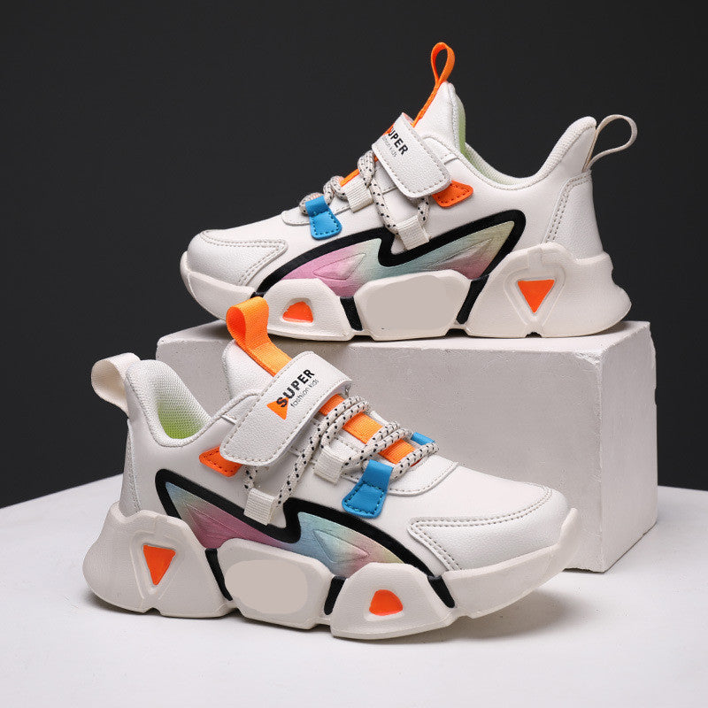 Zapatos deportivos de cuero para niñas pequeñas