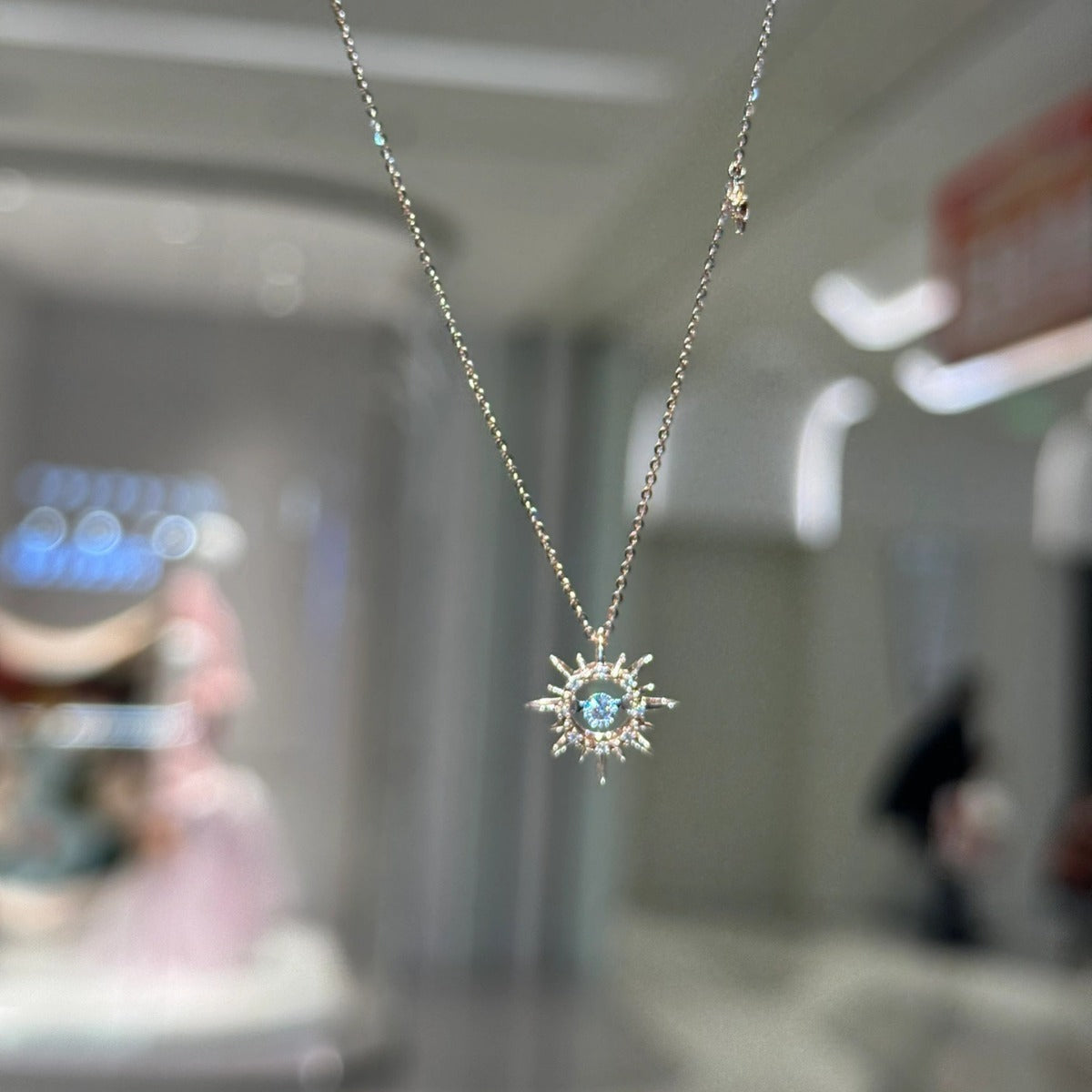 Cadena de clavícula de alta calidad con incrustaciones de circonio