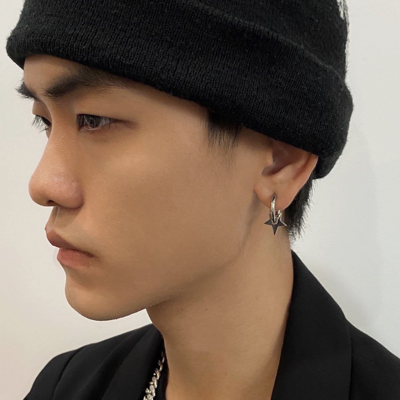 Special-interest Design Female Couple Hip Hop Earrings