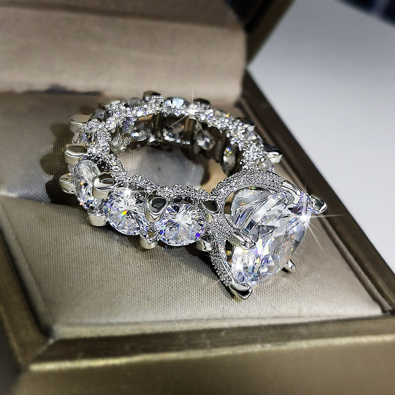 Bague en diamant princesse noble populaire européenne et américaine