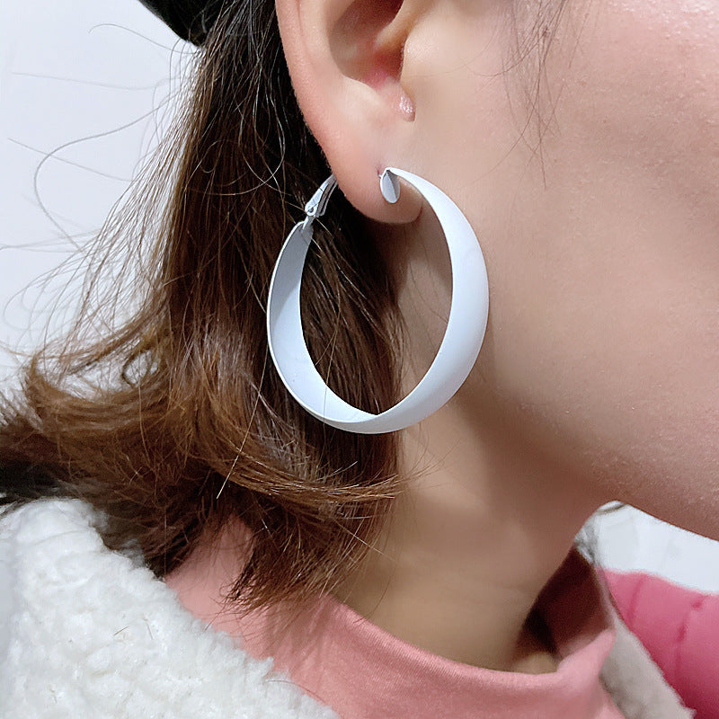 Grand anneau d'oreille couleur bonbon, Style coréen, personnalité de la mode, Grandeur