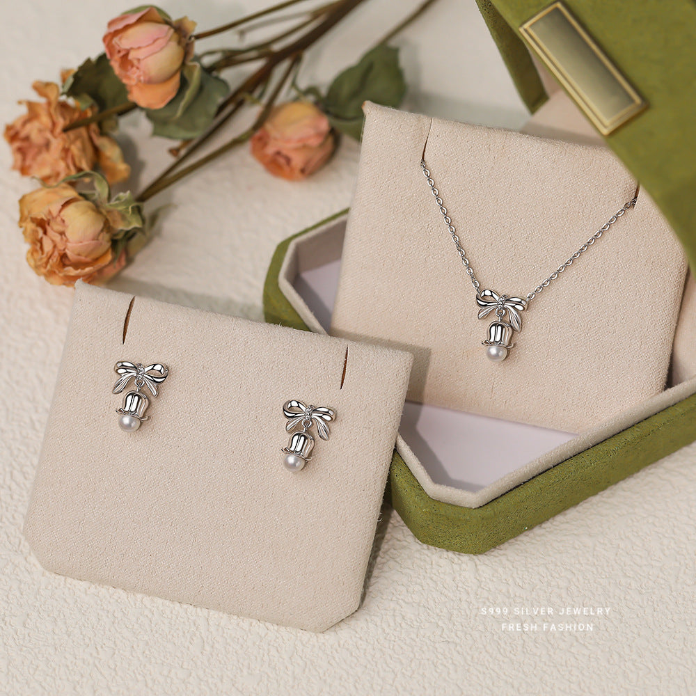 S999 Sterling Silver Bow Lily Necklace