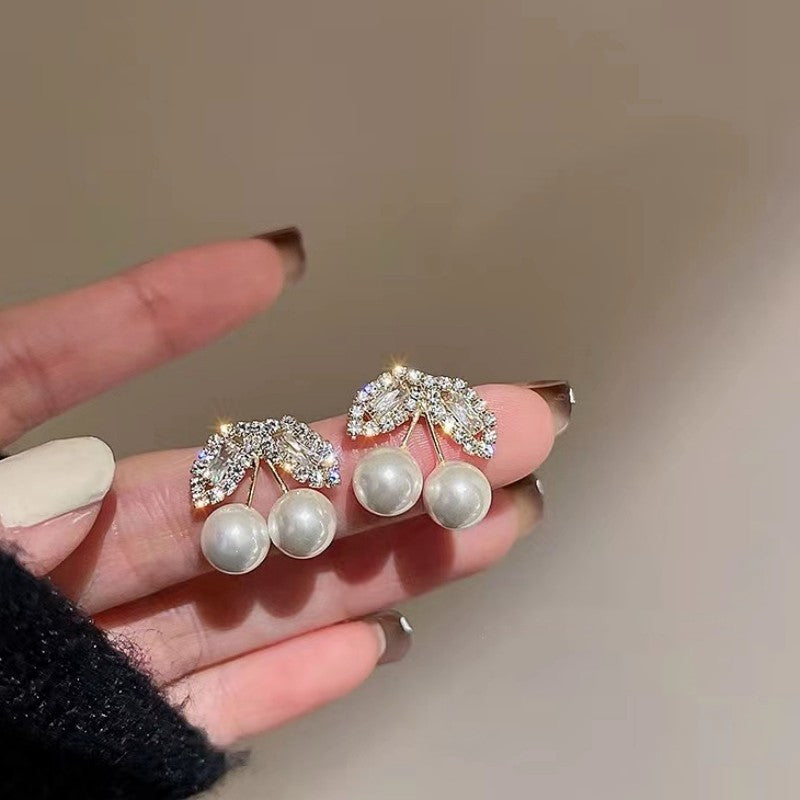 Petites boucles d'oreilles en alliage au design de niche