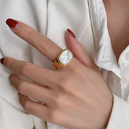 Bague en acier inoxydable pour femmes