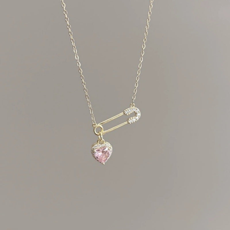 Collier à épingles en forme de cœur, doux et affectueux, lumière d'intérêt particulier, luxe, Design avancé, sens