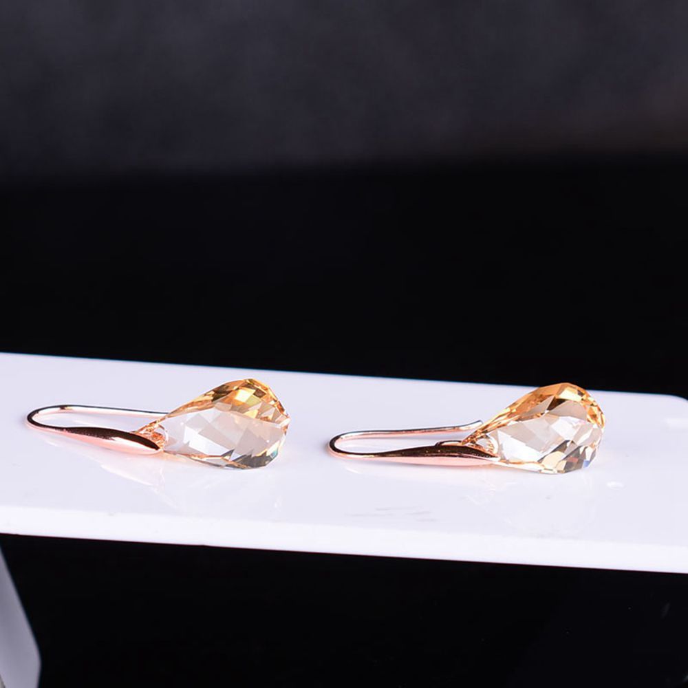 Boucles d'oreilles simples et élégantes en or rose, cristal artificiel