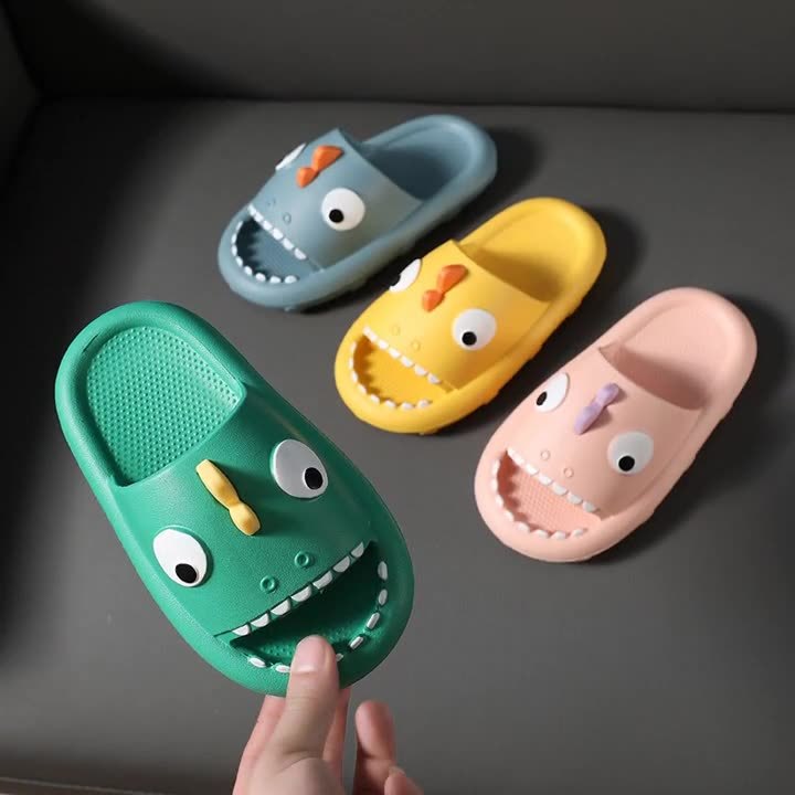 Pantoufles de requin pour enfants, chaussures de douche antidérapantes pour garçons et filles