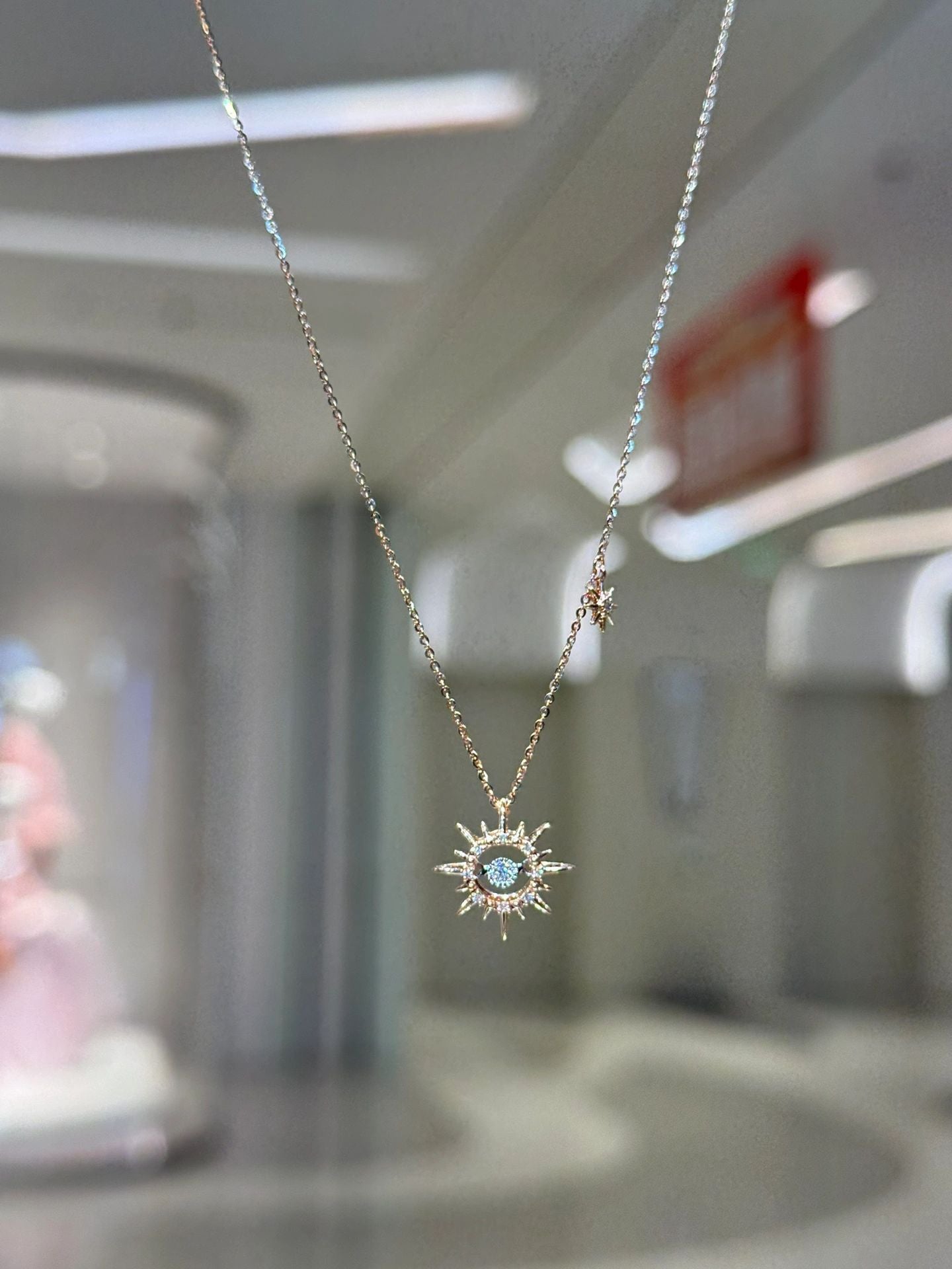 Cadena de clavícula de alta calidad con incrustaciones de circonio