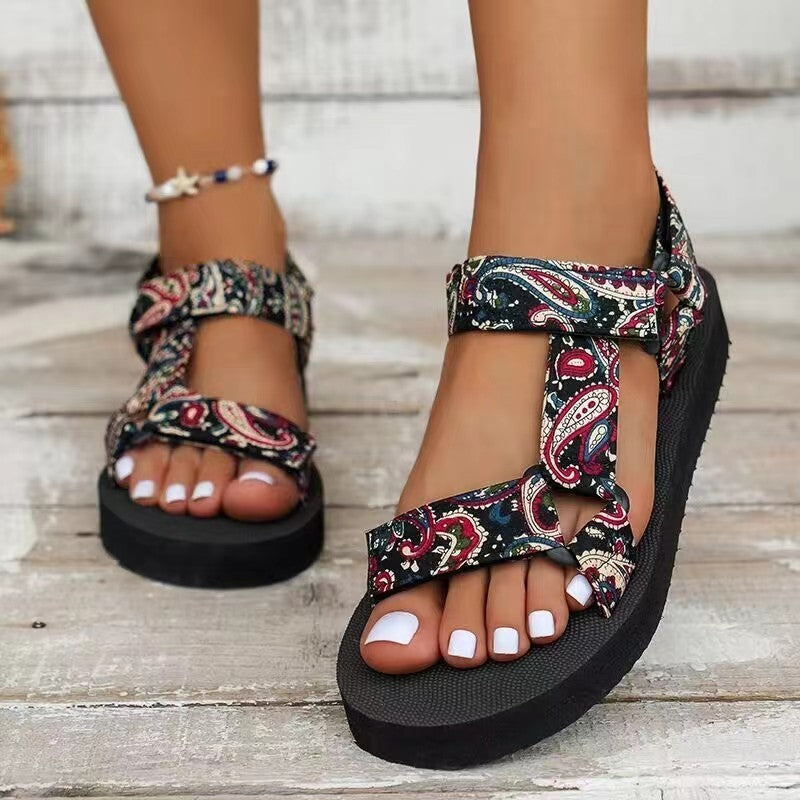 Sandales de plage de style ethnique célèbres européennes et américaines